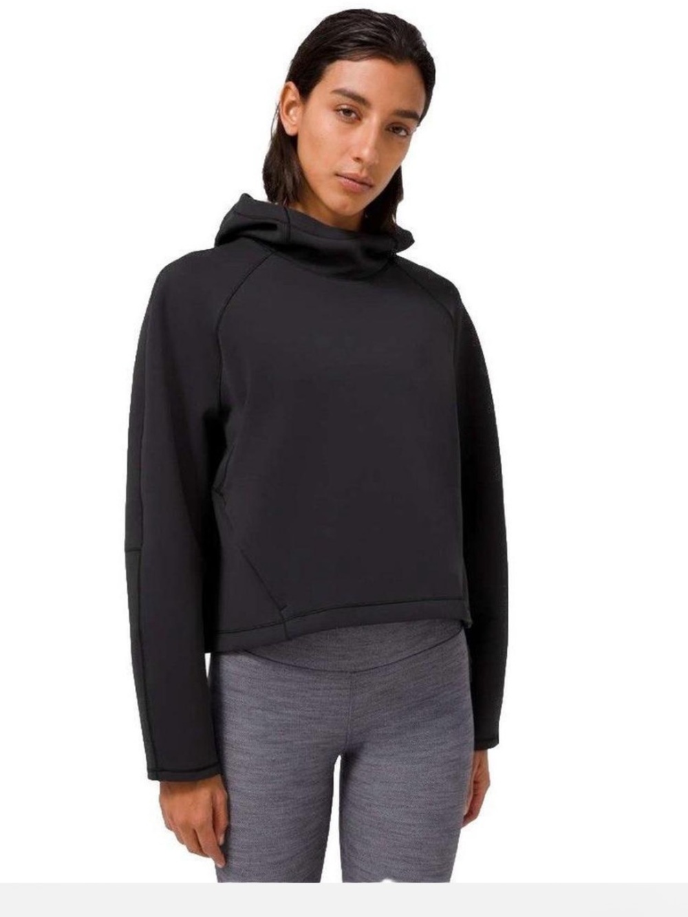 Lululemon | women’s size 6 AirWrap Pullover Hoodie Black W3ECQS